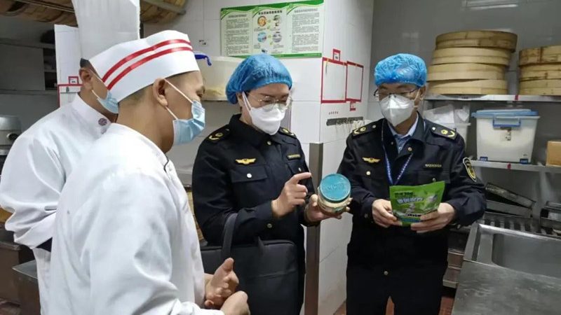 零食批发货源：揭秘低价背后的真相