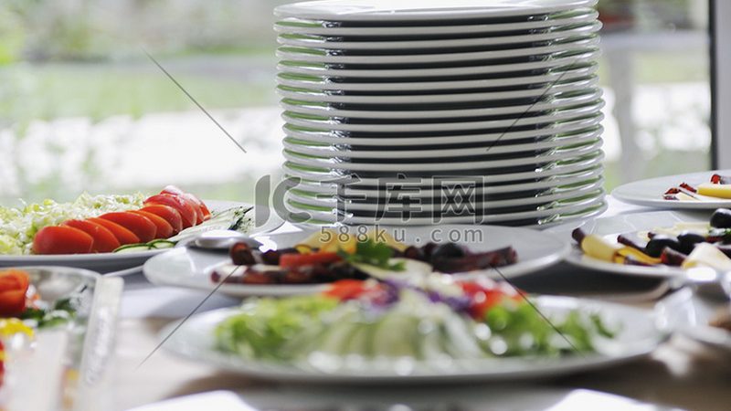 食品代加工：100斤起订量的背后逻辑